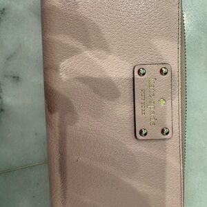kate spade blush pink pebbled leather zip wallet